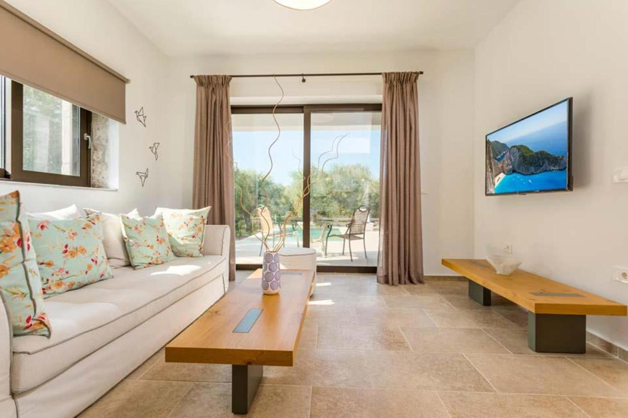 Astarte Villas - Petra Elia Private Villa With Pool Plános Buitenkant foto